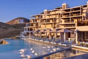 Oceanfront Condo, Stunning Views, Luxury Amenities